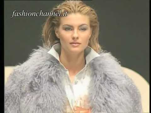 Roberto Cavalli Autumn Winter 1994 1995 Milan 3 of 7 pret a porter woman by FashionChannel