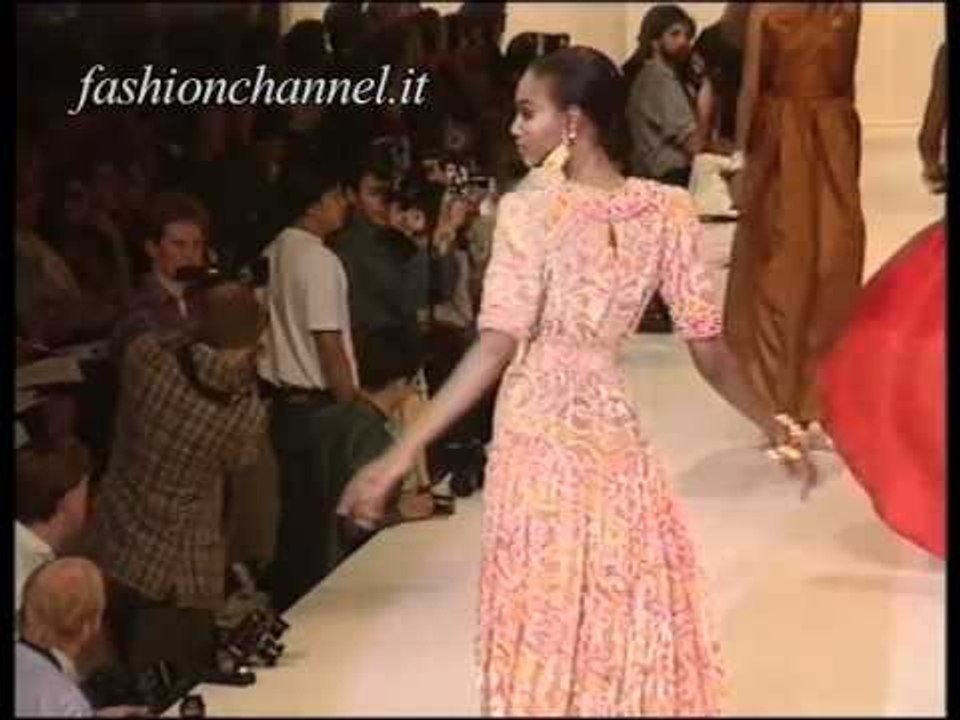 "Givenchy" Spring Summer 1991 Paris 4 of 4 pret a porter woman by FashionChannel