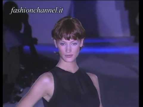 Trussardi Autumn Winter 1993 1994 Milan 5 of 6 pret a porter woman by FashionChannel