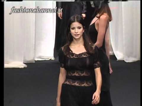 Alberta Ferretti Autumn Winter 1993 1994 Milan 3 of 5 pret a porter woman by FashionChannel
