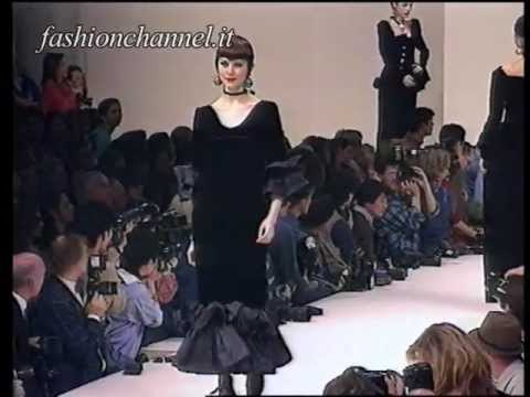 Yves Saint Laurent Autumn Winter 1993 1994 Paris 5 of 5 pret a porter woman by FashionChannel