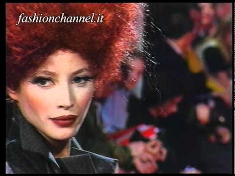 Vivienne Westwood Autumn Winter 1993 1994 Paris 1 of 5 pret a porter woman by FashionChannel
