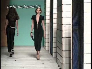 "Versus" Spring Summer 2001 Milan 4 of 4 pret a porter woman by FashionChannel