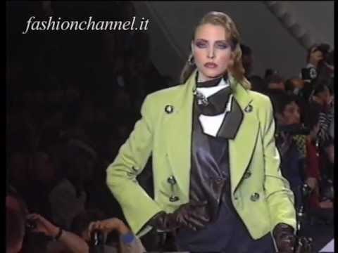 Christian Dior Autumn Winter 1993 1994 Paris 2 of 4 pret a porter woman by FashionChannel
