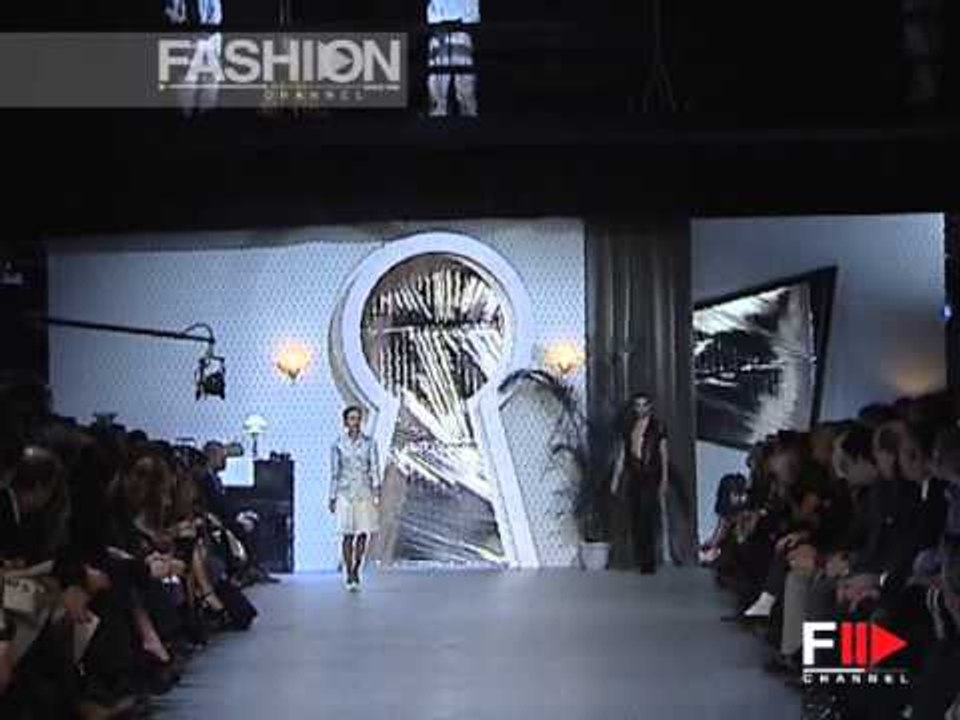 Fashion Show "John Galliano" Spring Summer 2006 Paris 1 of 6 by Fashion Channel