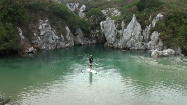 Así es la playa de GULPIYURI en Naves, Llanes, Asturias