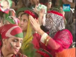 Imran vows to put up ‘grand show’ to mark a month of protests