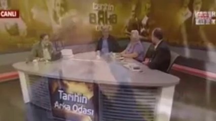 Kim Kardashian'ın Koca Kıçını da Seyretmeyin O Zaman