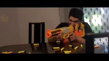 La plus grande bataille de pistolets NERF de tous les temps