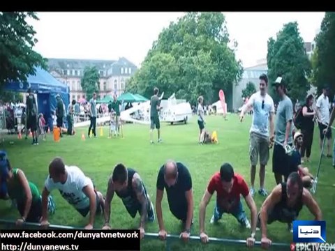 Dunya News - Gymnasts shock people with their tricks