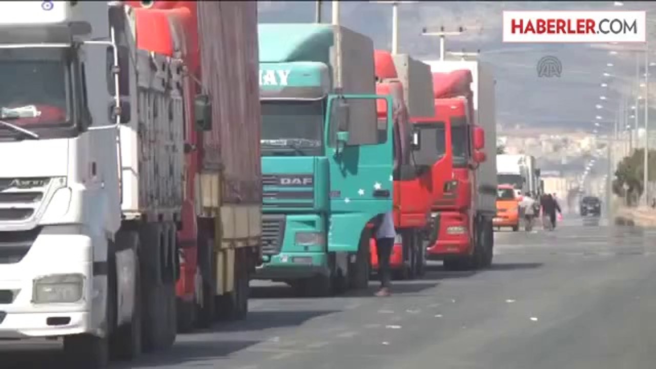 Öncüpınar Sınır Kapısı'nda araç yoğunluğu -