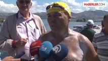 70 yaşında Eğirdir Gölü'nü yüzerek geçti -