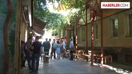 Sandalye Kavgasında Kan Aktı