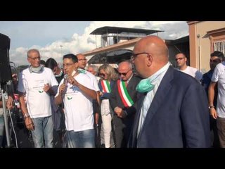 Tải video: 'NO puzza'' - L'intervento di don Antonio Lucariello (11.09.14)