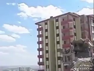 TÜRKİYE'DE BİNA YIKMA TEKNİĞİ..