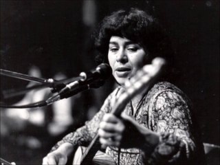 Sümeyra - Ağ Elime Mor Kınalar Yaktılar