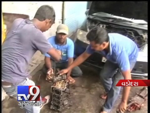 Monsoon woes: 'No Insurance' if vehicles damaged due to 'water logging', Vadodara - Tv9 Gujarati
