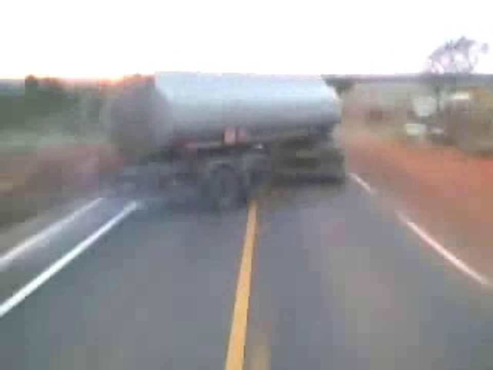Funny Accident 2013 for FAIL Compilation 2013 [HD+] [18+] ЛУЧШИЕ ПРИКОЛЫ 2013 FUNNY ACCIDENTS VIDEOS_7