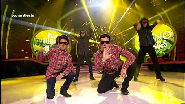 Manel Fuentes y su Hijo Max - Bruno Mars (TCMS Mini / Gala 1)