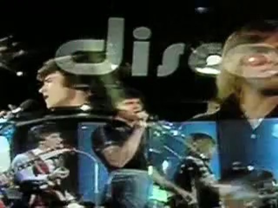 Bay City Rollers_Give a little love (1975)