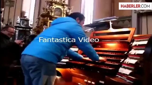 Kilisede Ankara'nın Bağları Çaldı