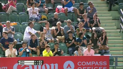 Hong Kong Open: Lisicki bt Zheng (6-4 6-3)