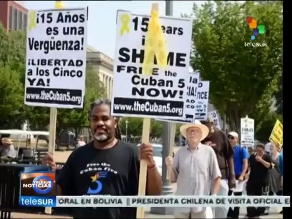 Activistas piden a Obama libere a 3 de Los Cinco cubanos