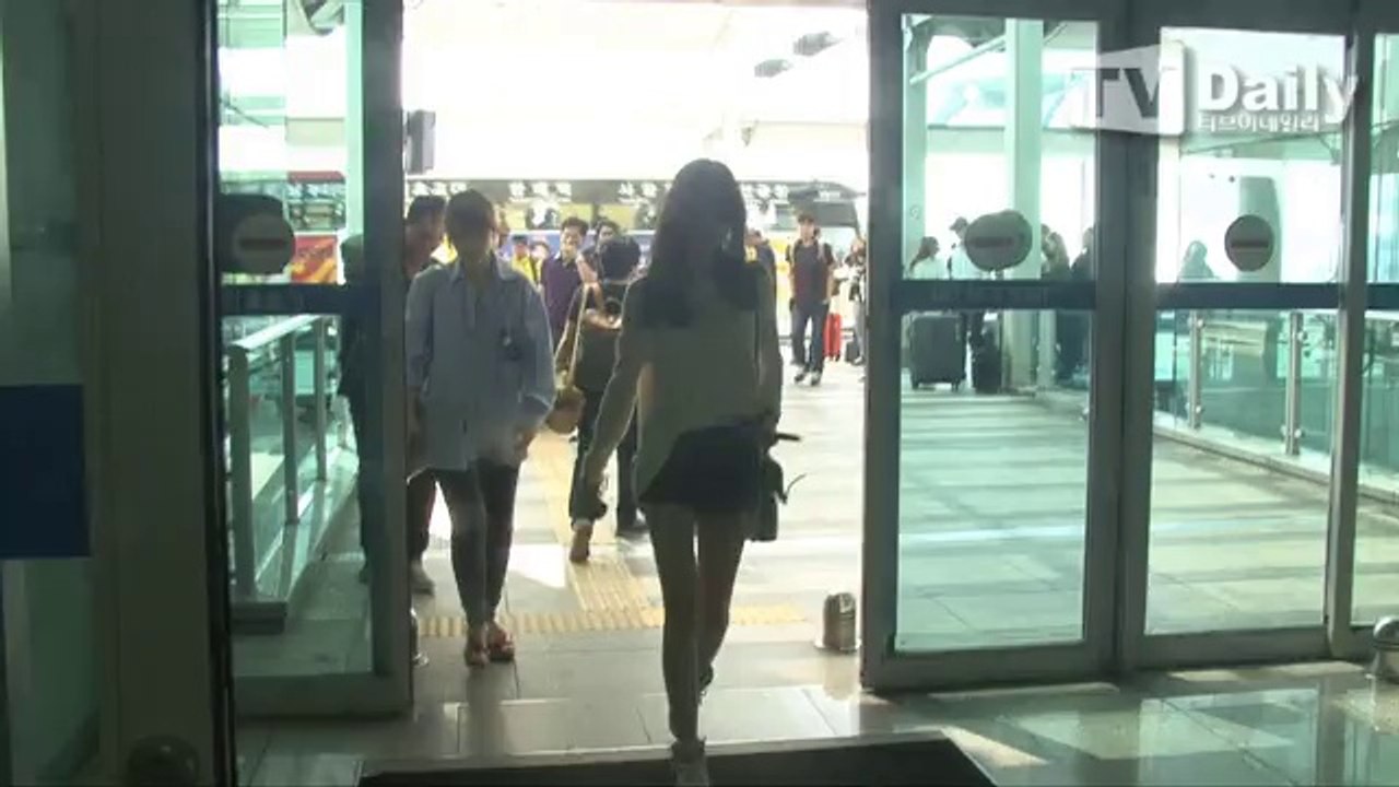 130913 Kang Sora at Incheon airport going to Maldives