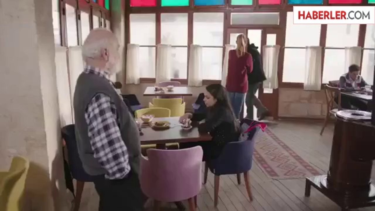 Ece Uslu'nun Yönetmen Sevgilisi Boşandı