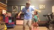 Un papa et sa fille dansent sur Shake it Off... Trop mignon