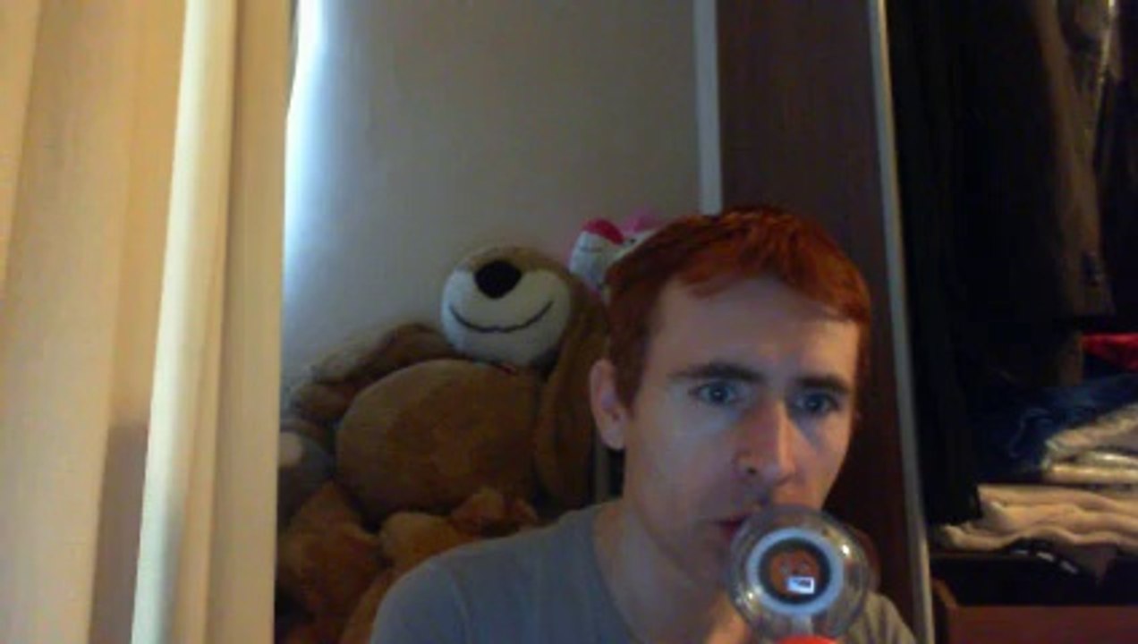 Wiwi égratigne "over and over" de Jean Louis Murat