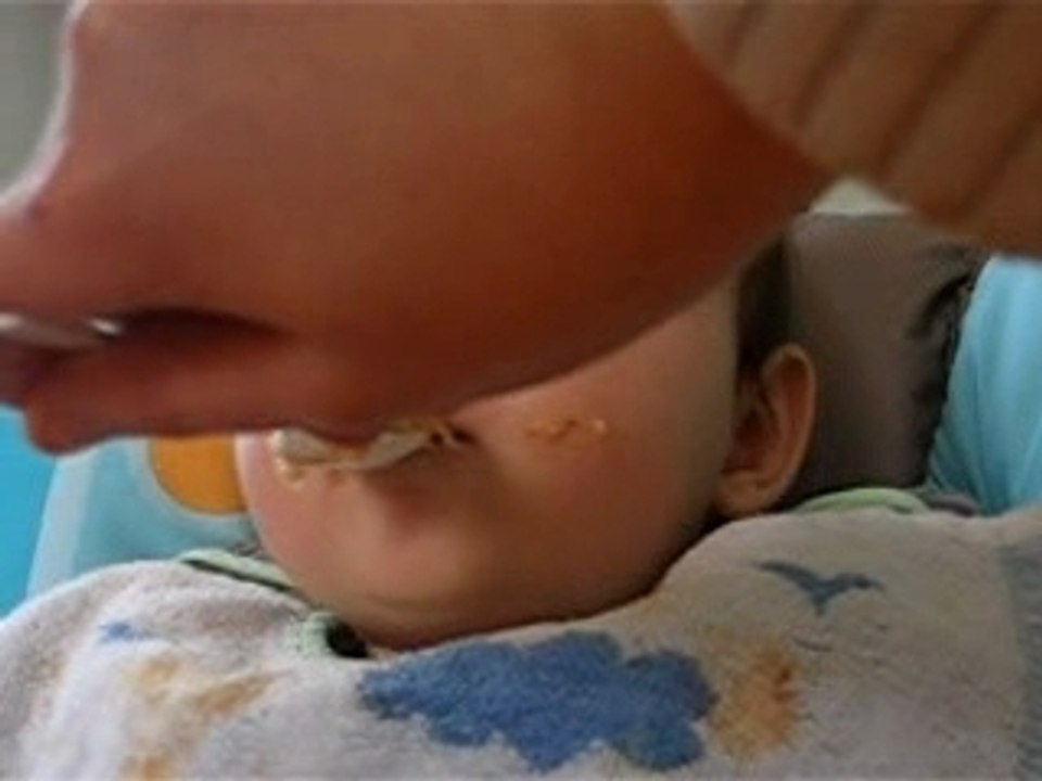 C'est une poupée qui fait non non non