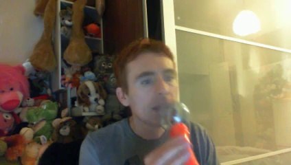 Wiwi égratigne "she knocks" de Yowda