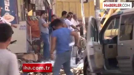 Patlayan Su Borusundan Metrelerce Su Fışkırdı