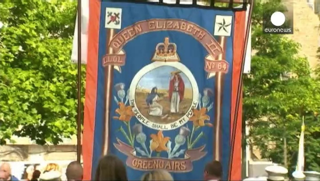 Ecosse : des orangistes nord-irlandais défilent pour le "Non" à Edimbourg