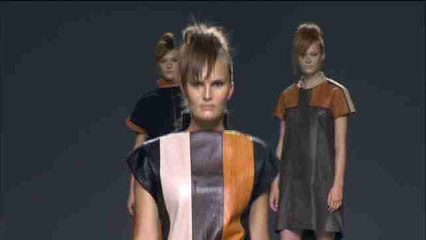 Etxeberría muestra sus trabajos con la piel en Madrid Fashionweek