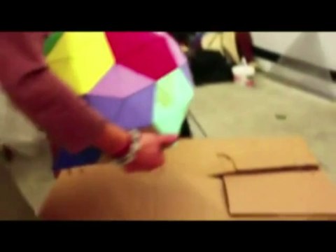 Indignés ? Le Dôme de la Défense La Police s'indigne 2011