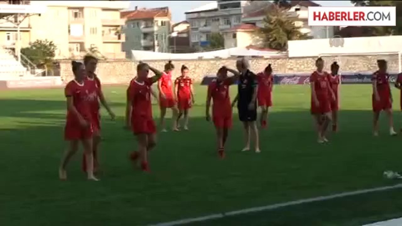 Futbol: Kızlar 19 Yaş Altı Avrupa Şampiyonası Elemeleri -