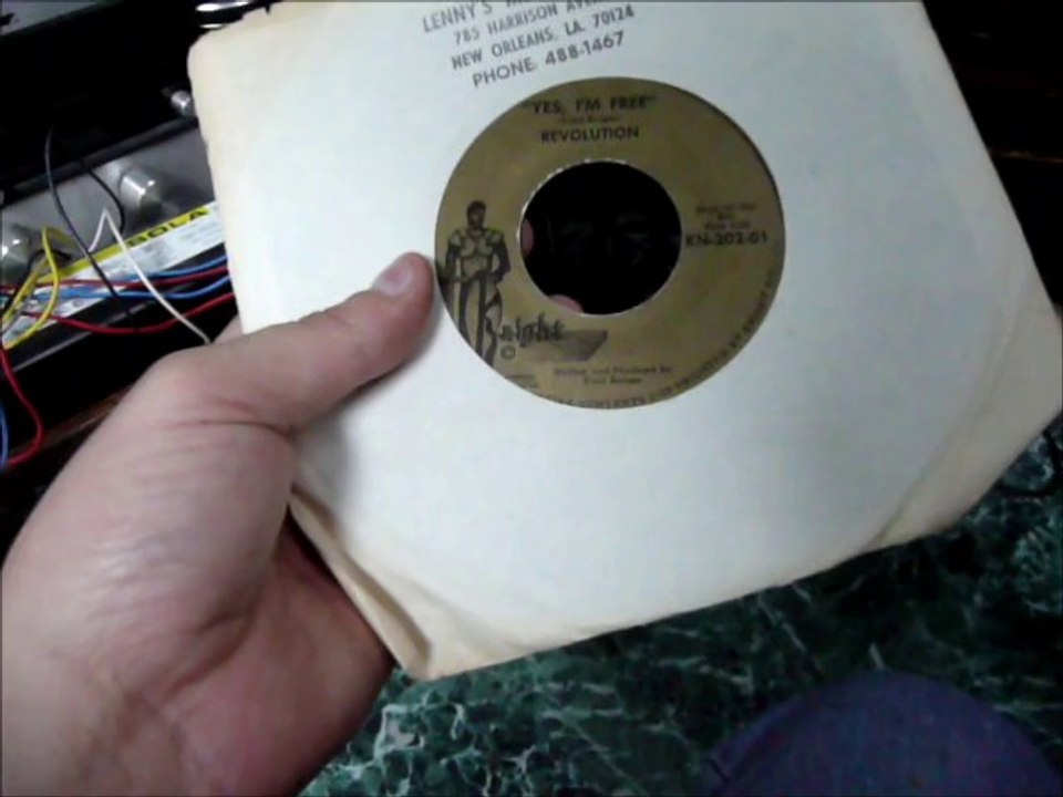 Most Awfulest 45's: Revolution - Yes, I'm Free
