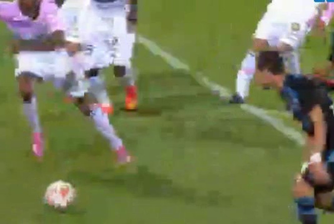 GOL de Thauvin. Évian 0-3 Marseille