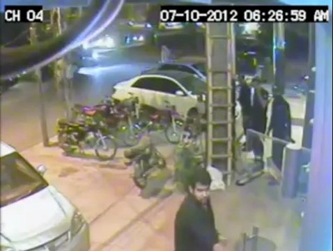 CCTV Footage of Lahore Bakery Beating by CM Punjab Shahbaz Sharif's Daughter