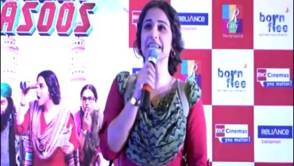 Bollywood Divas Who Sizzled Up The Bathtub