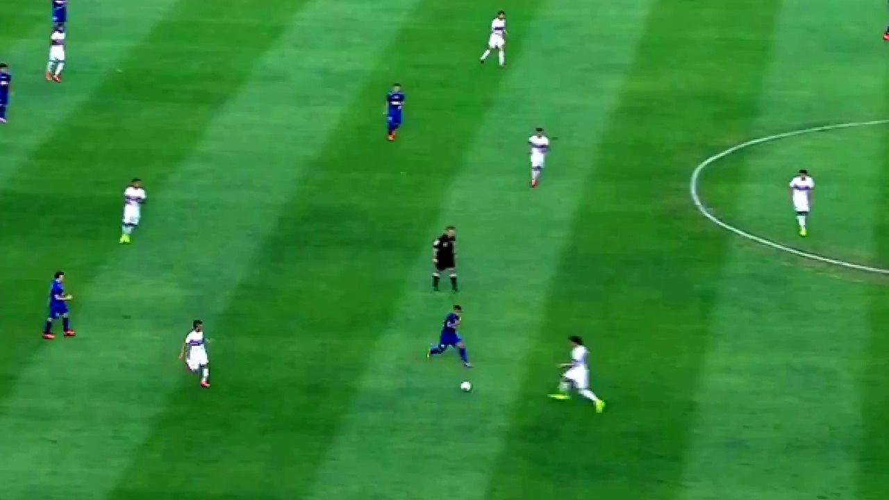 Dribble magnfique de Ganso