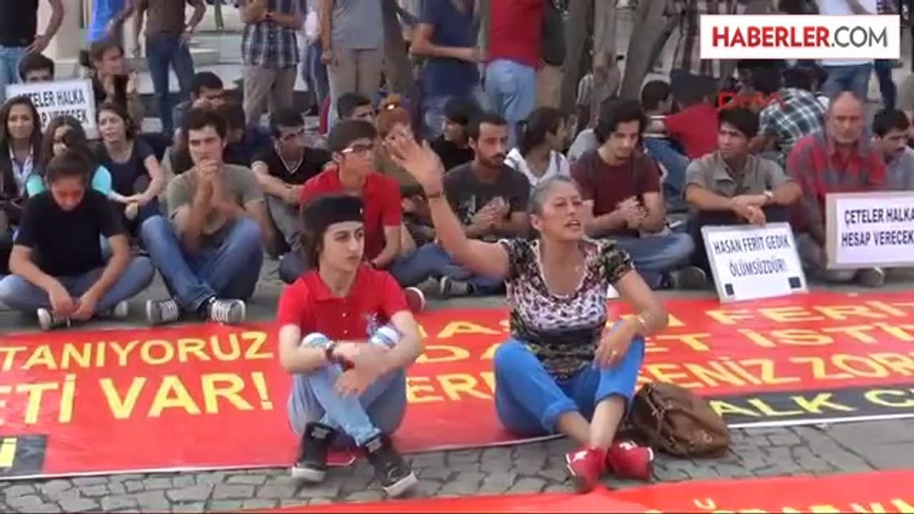 Hasan Ferit Gedik'in Annesinden Oturma Eylemi