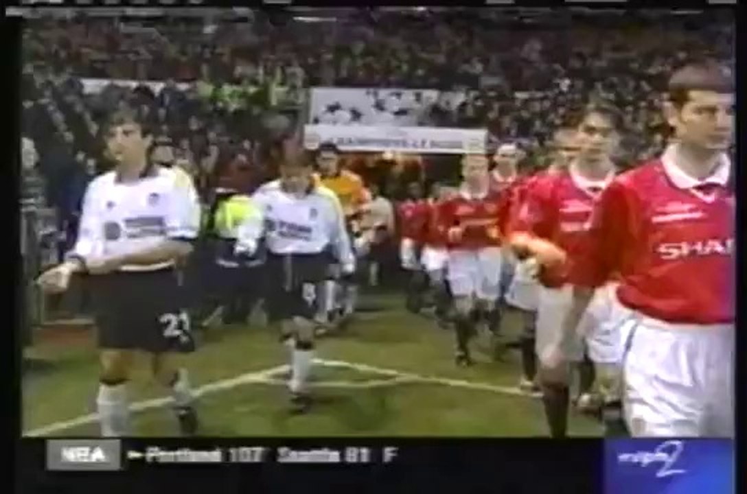 1999.12.08: Manchester United 3 - 0 Valencia CF (Resumen)