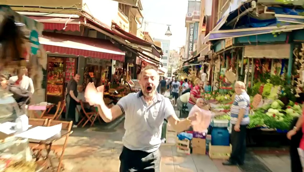 Çakallarla Dans - Sıfır Sıkıntı (2014) - Fragman