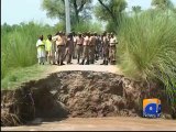 Raging floods reach Multan villages-Geo Reports-15 Sep 2014