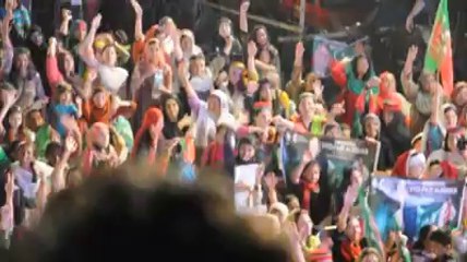 This is what we call solidarity Go Nawaz Go