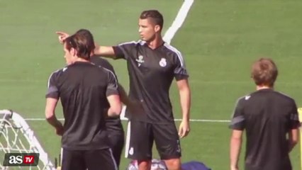 CR7 'expulsa' James Rodríguez da roda de bobinho