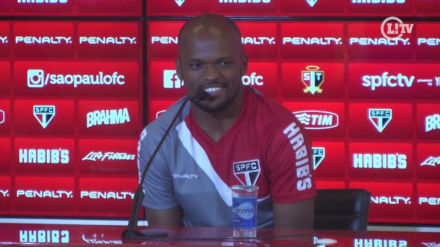 Edson Silva dá nota para sua atuação diante do Cruzeiro